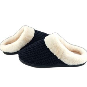 Fuzzy House Slippers For Women Indoor/ Outdoor Winter Warmth Black 40/41 7-8 .US